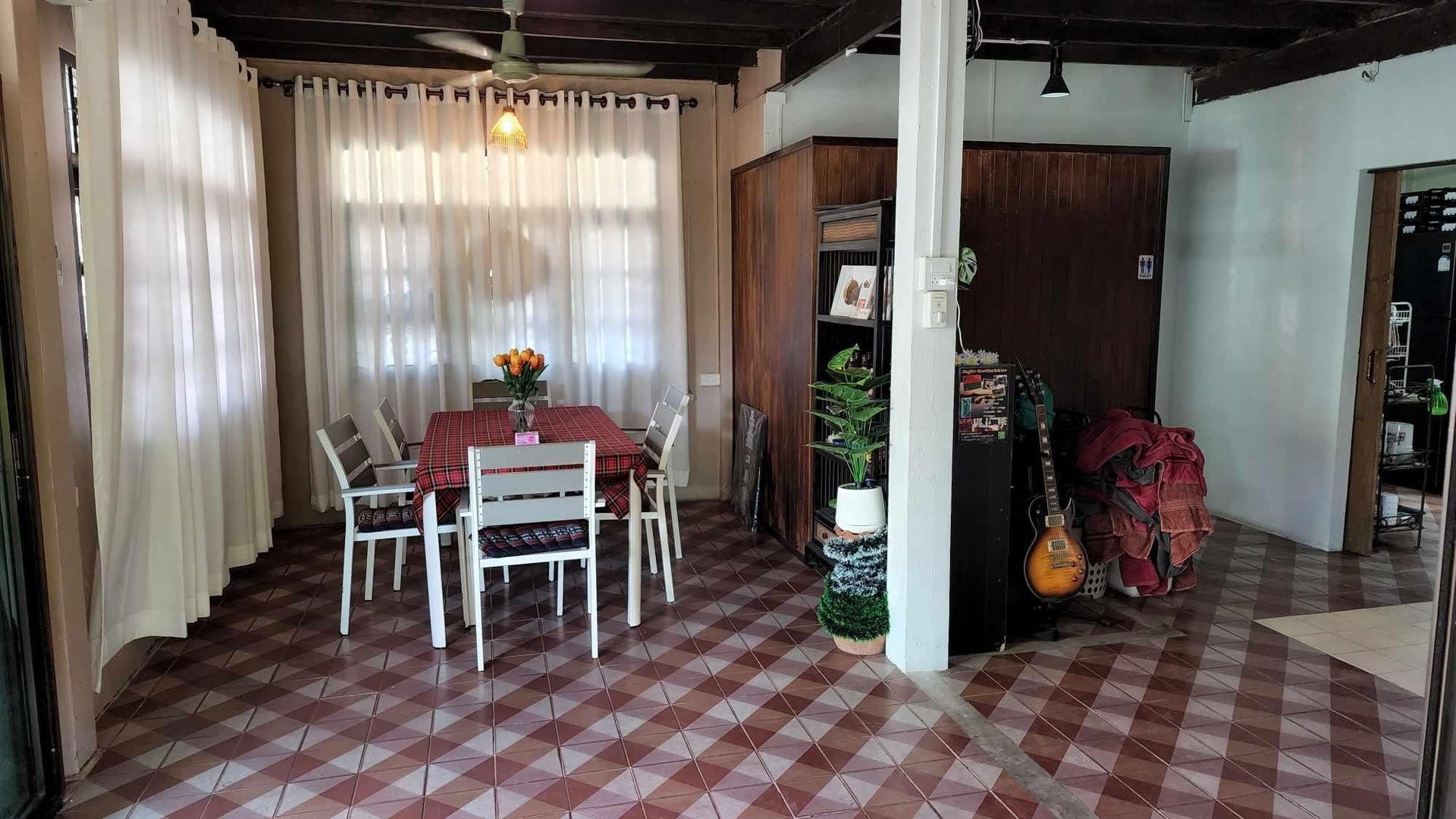 The Outside Inn1