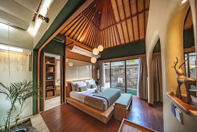 Royal One Bedroom Villa with Private Pool & Hot Tub