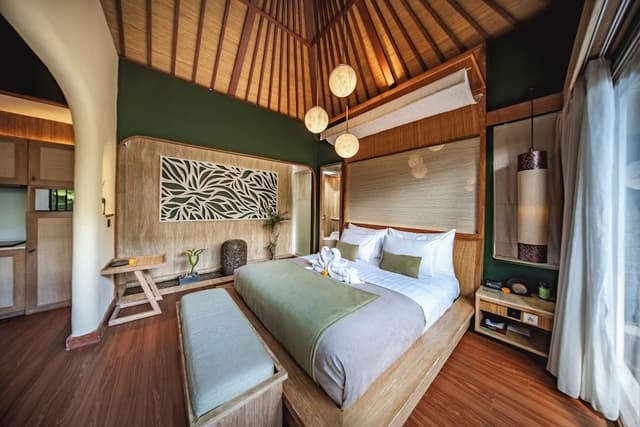 Royal One Bedroom Villa with Private Pool & Hot Tub