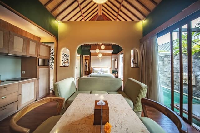 Royal One Bedroom Villa with Private Pool & Hot Tub