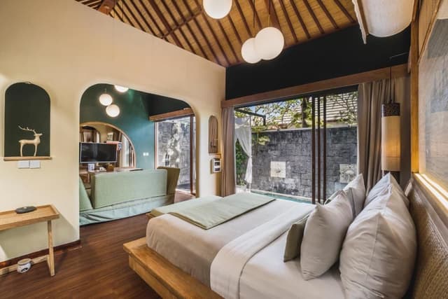 Royal One Bedroom Villa with Private Pool and Jacuzzi
