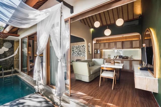 Royal One Bedroom Villa with Private Pool and Jacuzzi