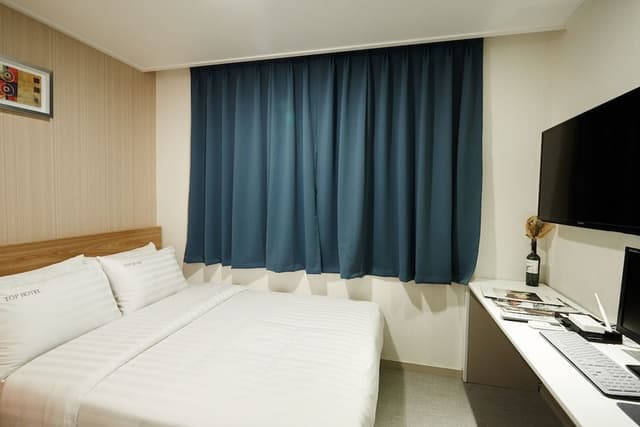Single Private Room