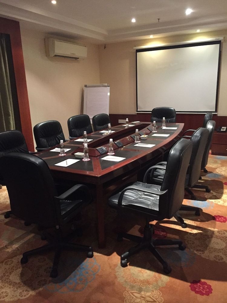 Ramada Ahmedabad4