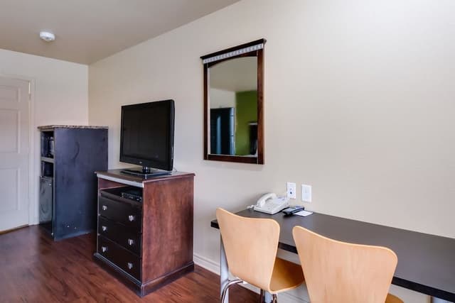 Comfort Room, 2 Bedrooms
