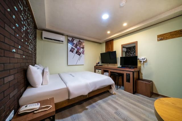 Special room (game room, bag available)
