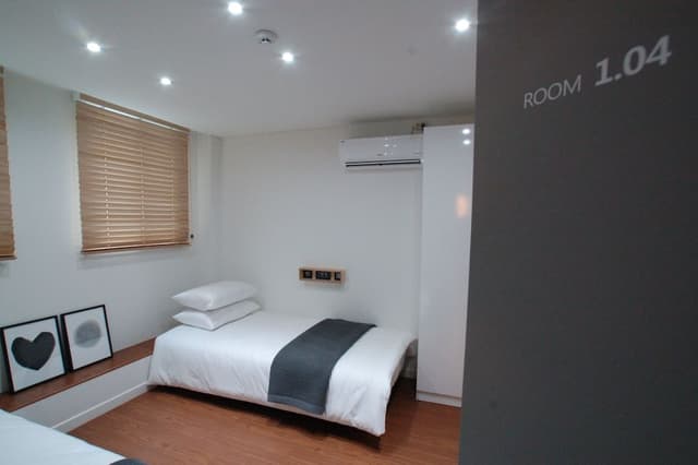 S-Twin Room