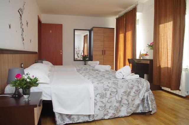 Quadruple Room, Shared Bathroom