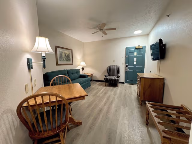 1 Bedroom King Suite with Sofa Bed