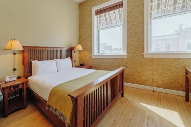 Deluxe Room, 1 King Bed with Sofa bed