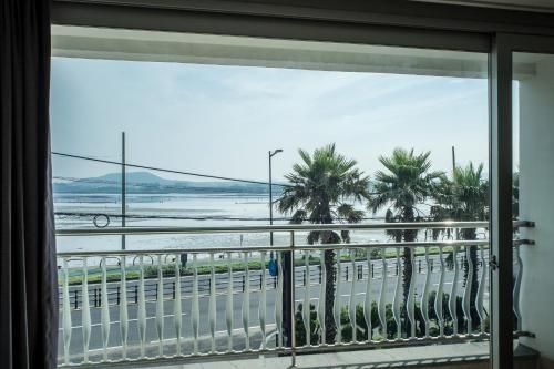 บรีซ เบย์ โฮเต็ล (Breeze Bay Hotel)3