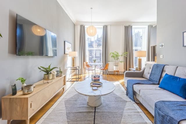 1 Bedroom Apartment