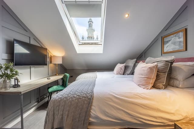 1 Bedroom Apartment