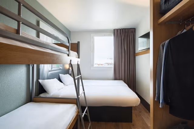 Quadruple Room - Non-Smoking - 4 beds
