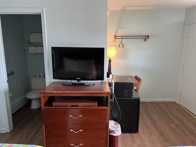 Standard Room, 2 Double Beds (Pets Allowed)