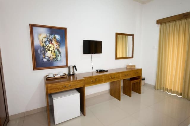Deluxe Room, 1 Bedroom, Private Bathroom, Poolside