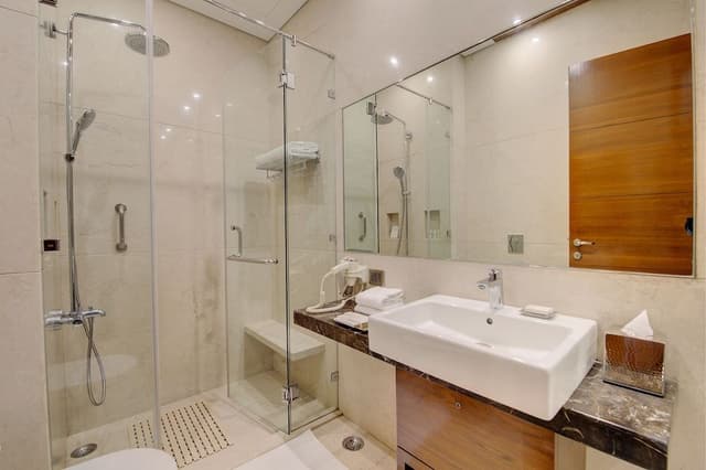 Comfort Queen Room