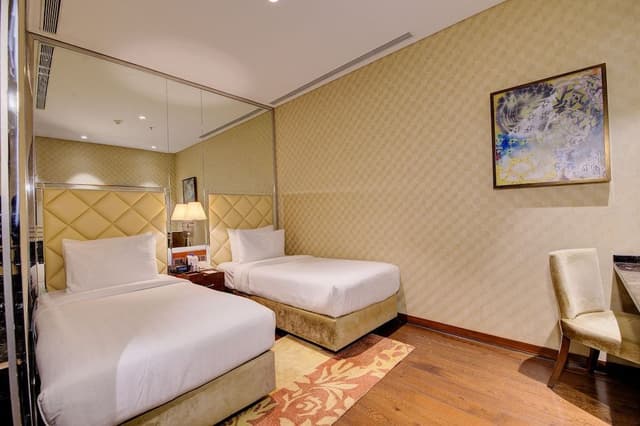 Comfort Queen Room