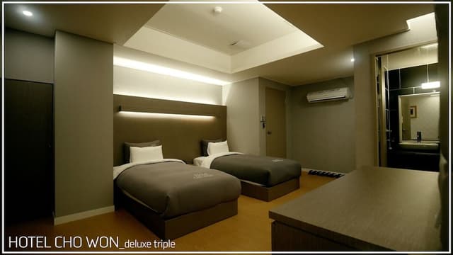 Deluxe Family Suite