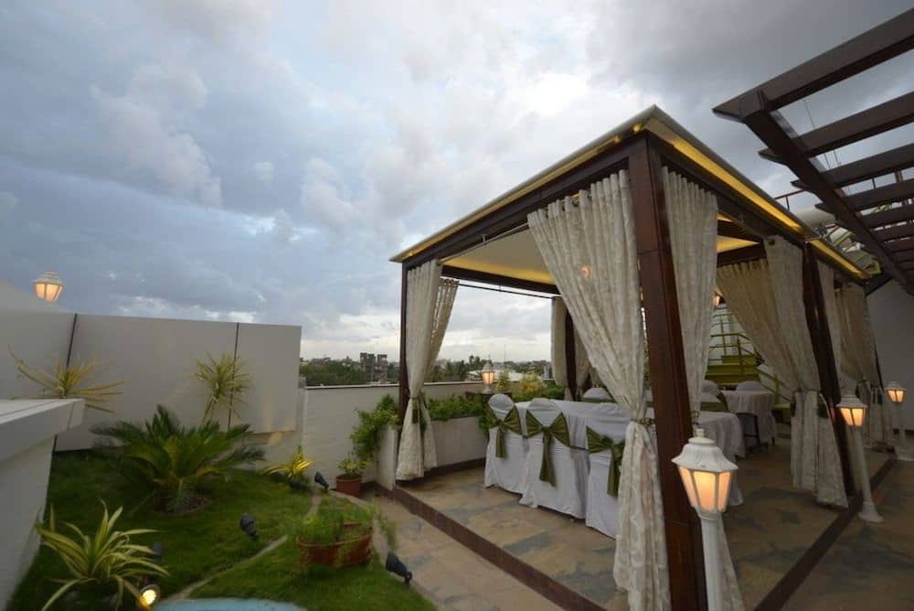 Hotel J P International Hotel J P International