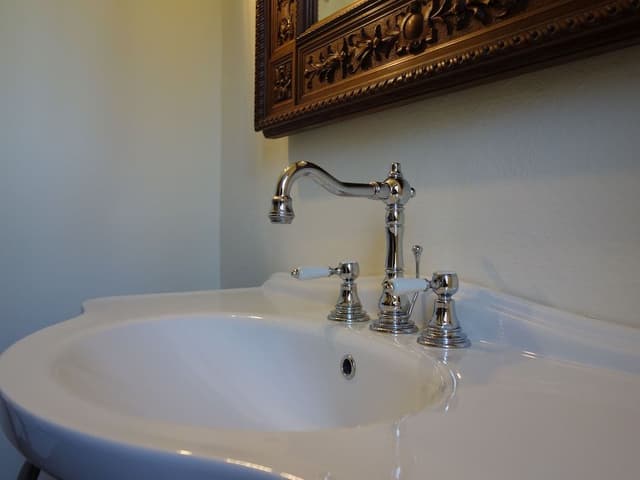 Deluxe Suite, 1 King Bed, Refrigerator, Executive Level