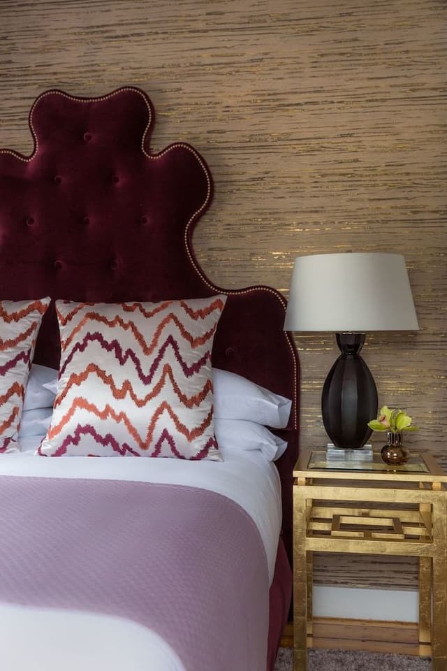 Queen Junior Suite (Free curated small plates breakfast included)