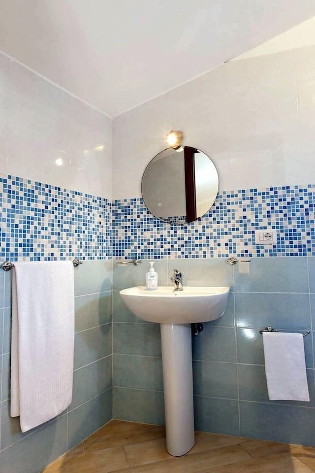 Comfort Double Room, Partial Sea View