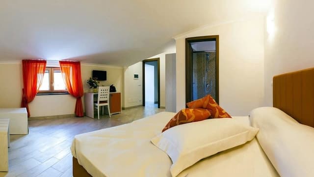 Deluxe Triple Room, Garden View