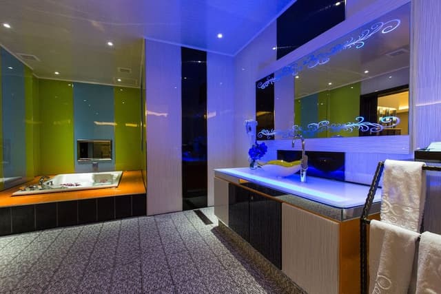Design Double Room (Run of house, without massage chair)