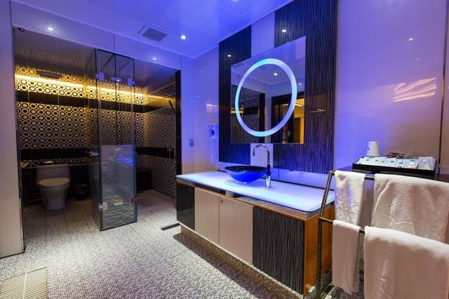 Design Double Room (Run of house, without massage chair)