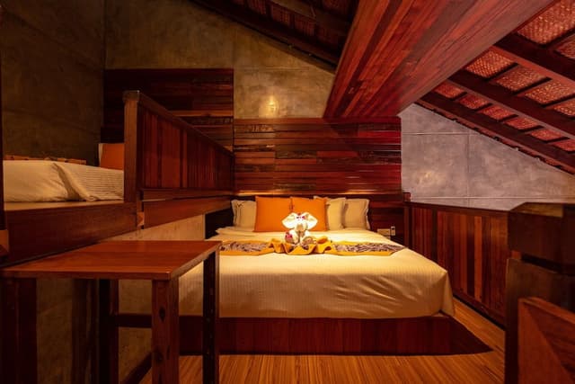 Family Suite, 1 Bedroom, Bathtub