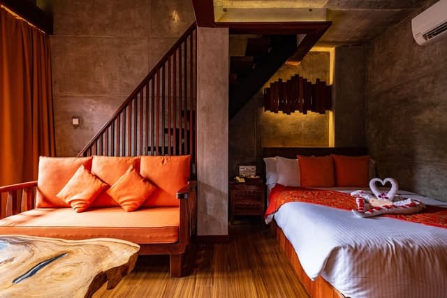 Family Suite, 1 Bedroom, Bathtub