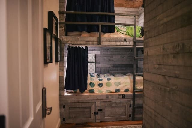 Premium Shared Dormitory