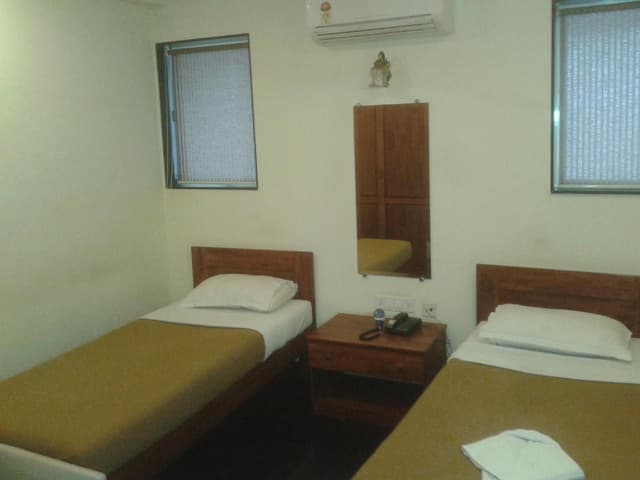 Standard Double Bed