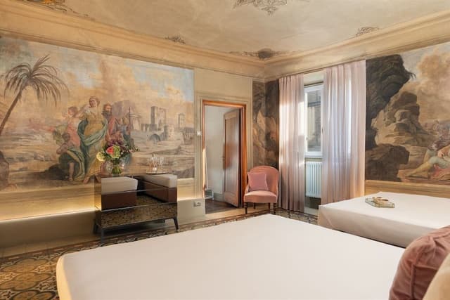 Queen Suite