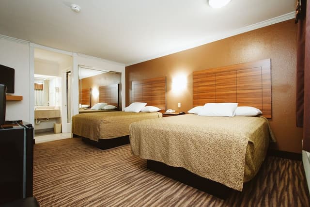 Standard Double Room, 2 Double Beds, Smoking