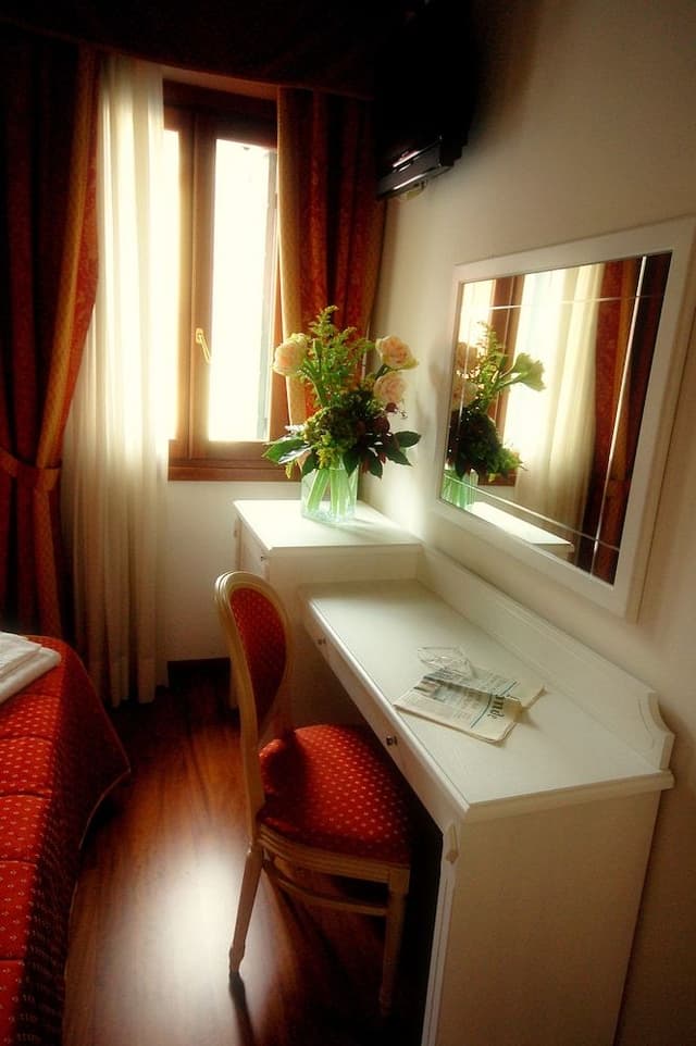 Double or Twin Room, Private Bathroom