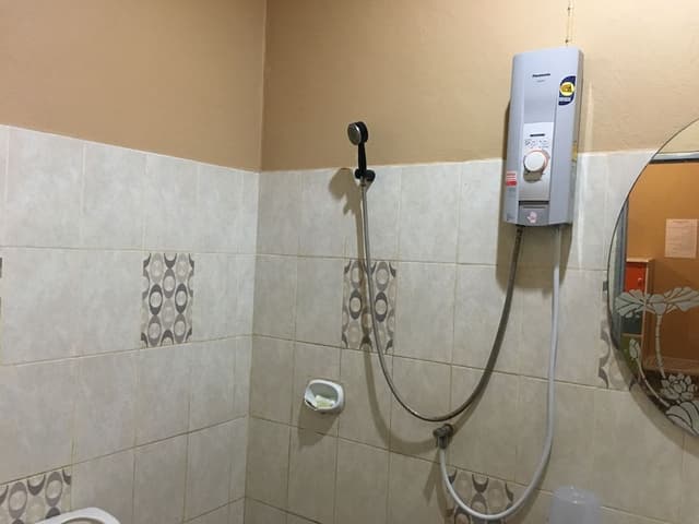 Basic Shared Dormitory, Shared Bathroom
