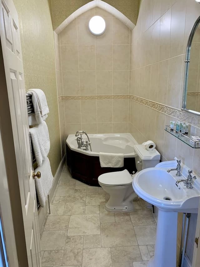 Classic Twin Room
