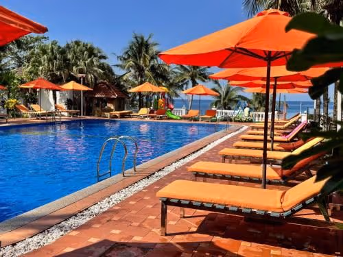 Deluxe Bungalow with Pool View