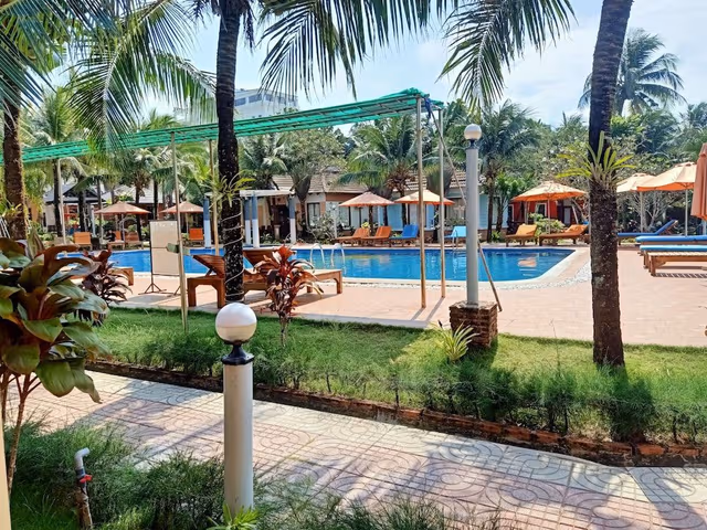 Deluxe Bungalow, Pool View
