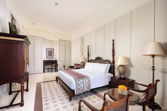 Suite, 1 King Bed, Ocean View