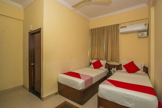 Deluxe Double or Twin Room, 1 King Bed