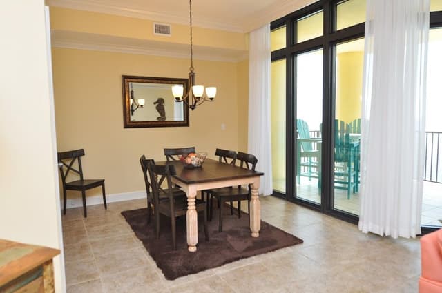 Condo, 3 Bedrooms
