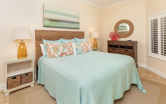 Condo, 3 Bedrooms