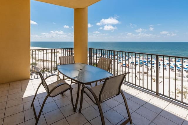 Condo, 3 Bedrooms