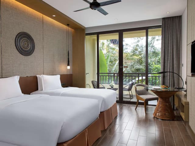 Deluxe Room with 2 Single Beds