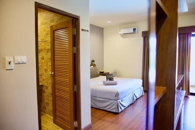 Superior Double Room, Pool View