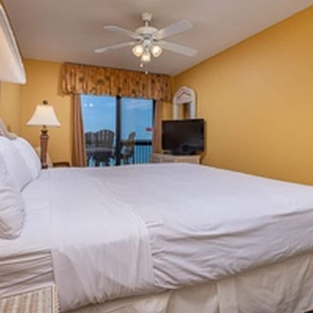Condo, 2 Bedrooms