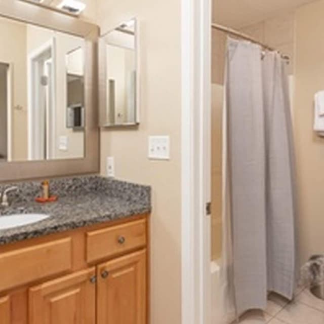 Condo, 3 Bedrooms
